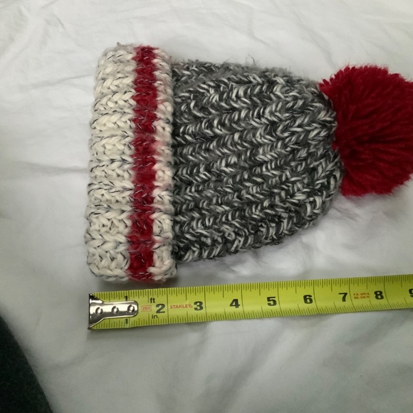 Roots Cabin Toque - Picture 5 of 5